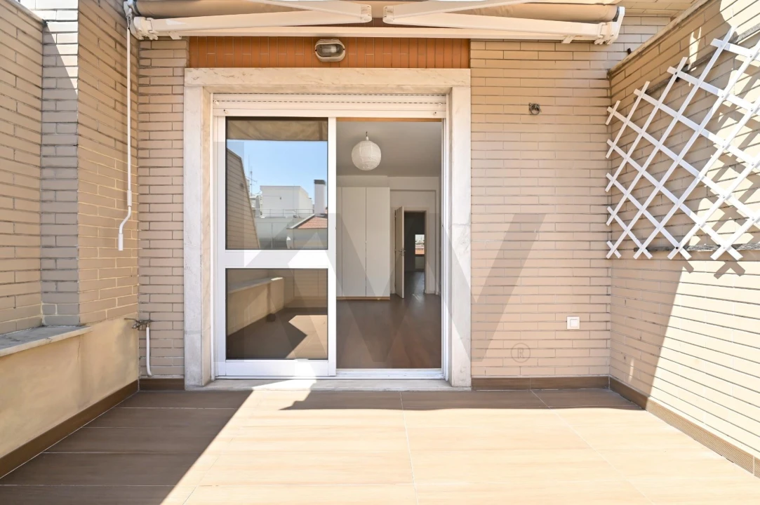 Apartamento T1 para Venda em Santo António Foto 21