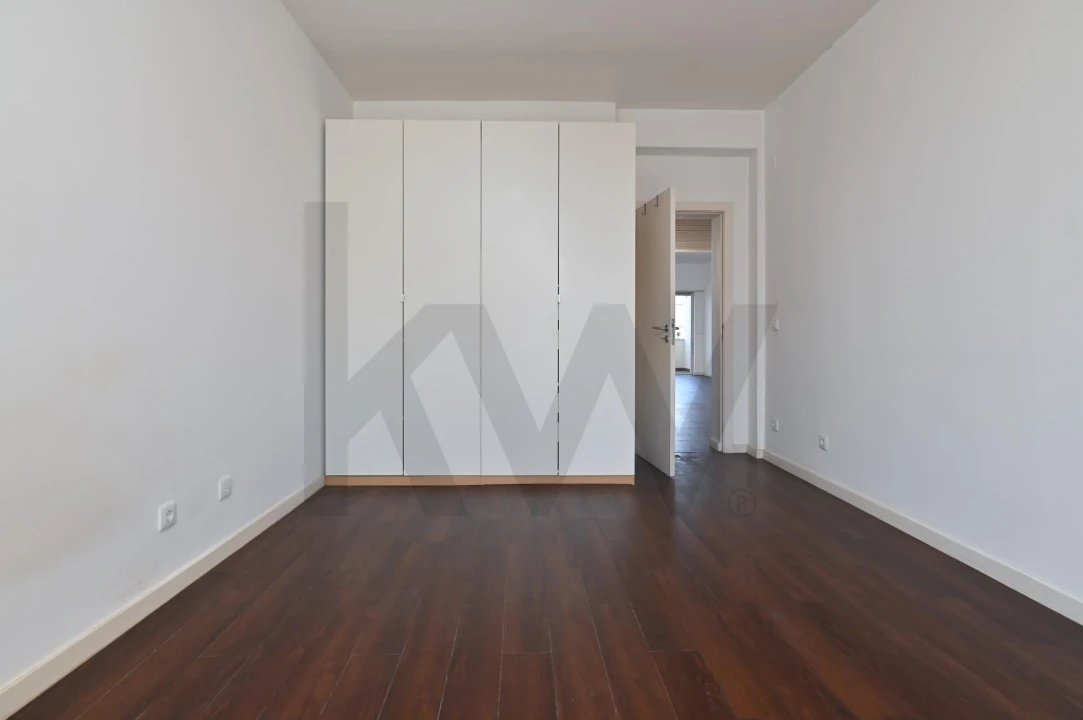 Apartamento T1 para Venda em Santo António Foto 14