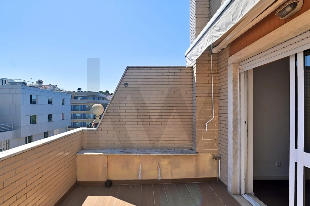 Apartamento T1 para Venda em Santo António Foto 18