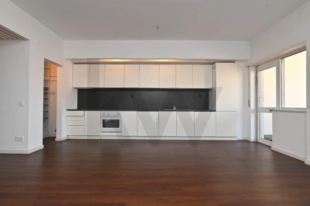 Apartamento T1 para Venda em Santo António Foto 2