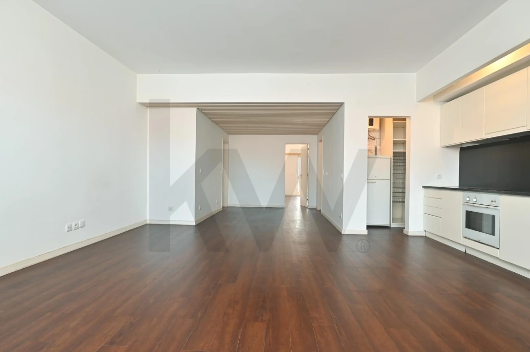 Apartamento T1 para Venda em Santo António Foto 4