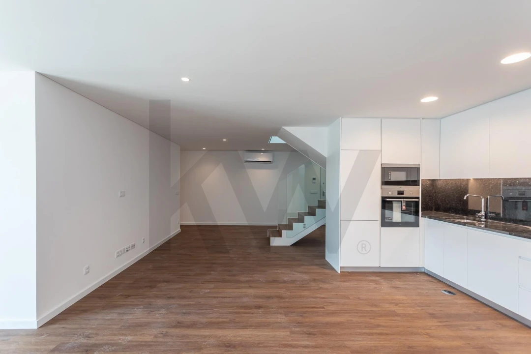 Apartamento T3 para Venda em Camarate, Unhos e Apelação Foto 5
