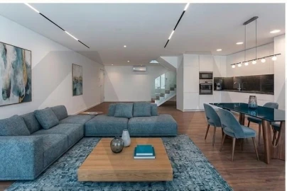 Apartamento T3 para Venda em Camarate, Unhos e Apelação