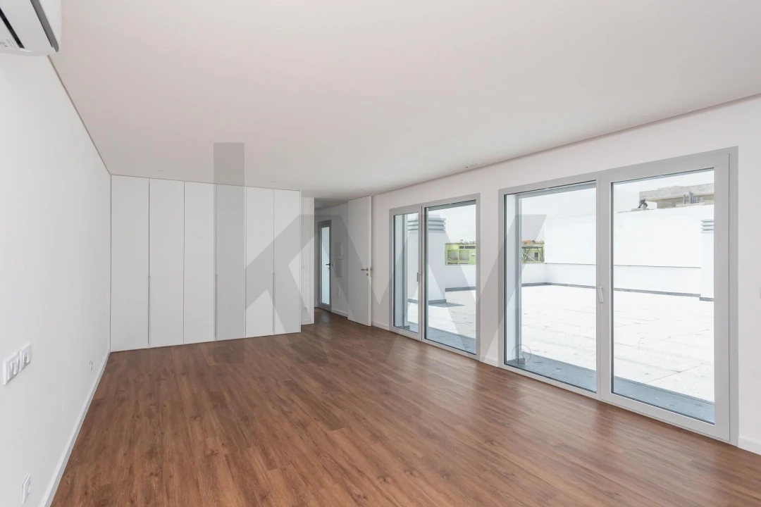 Apartamento T3 para Venda em Camarate, Unhos e Apelação Foto 26