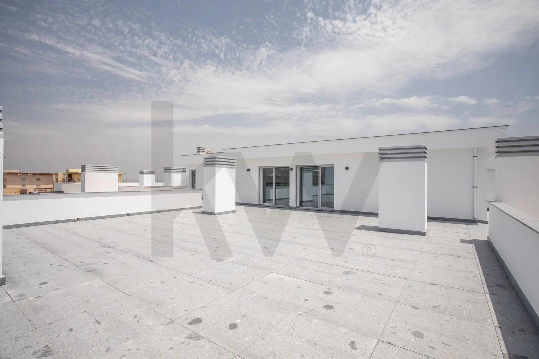 Apartamento T3 para Venda em Camarate, Unhos e Apelação Foto 2