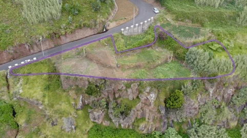 Terreno para Venda em Porto Moniz