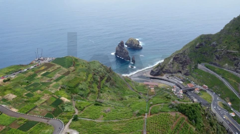 Terreno para Venda em Porto Moniz