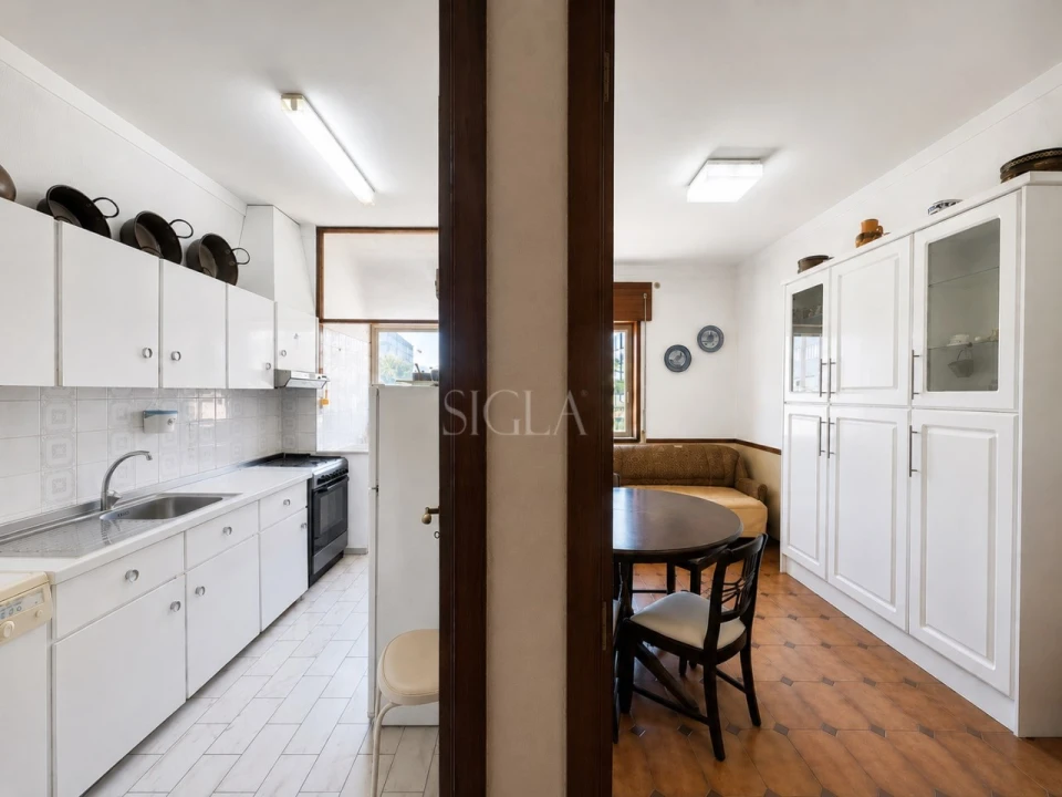 Apartamento T4 para Venda em Santa Marinha e São Pedro da Afurada Foto 5