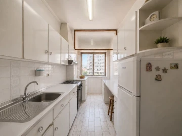Apartamento T4 para Venda em Santa Marinha e São Pedro da Afurada