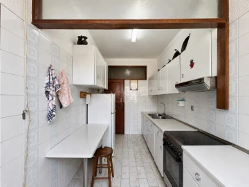 Apartamento T4 para Venda em Santa Marinha e São Pedro da Afurada