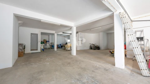 Moradia T4 para Venda em Quarteira