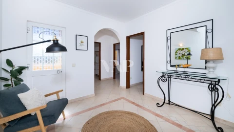 Moradia T4 para Venda em Quarteira