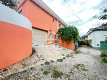 Moradia T3 para Venda em São João da Madeira