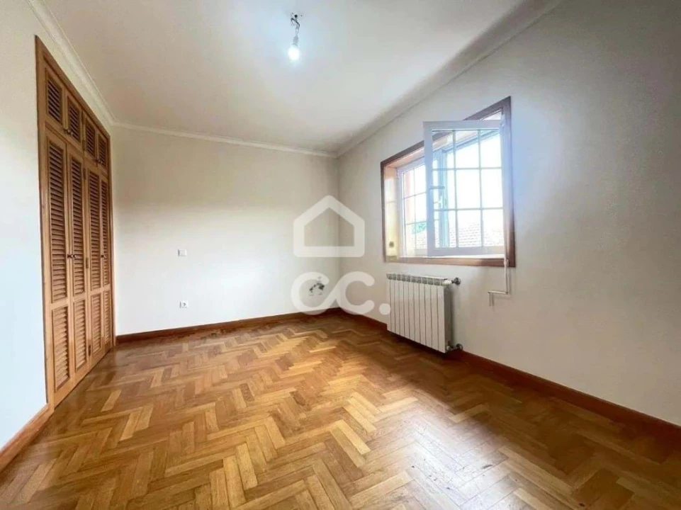 Moradia T3 para Venda em São João da Madeira Foto 24