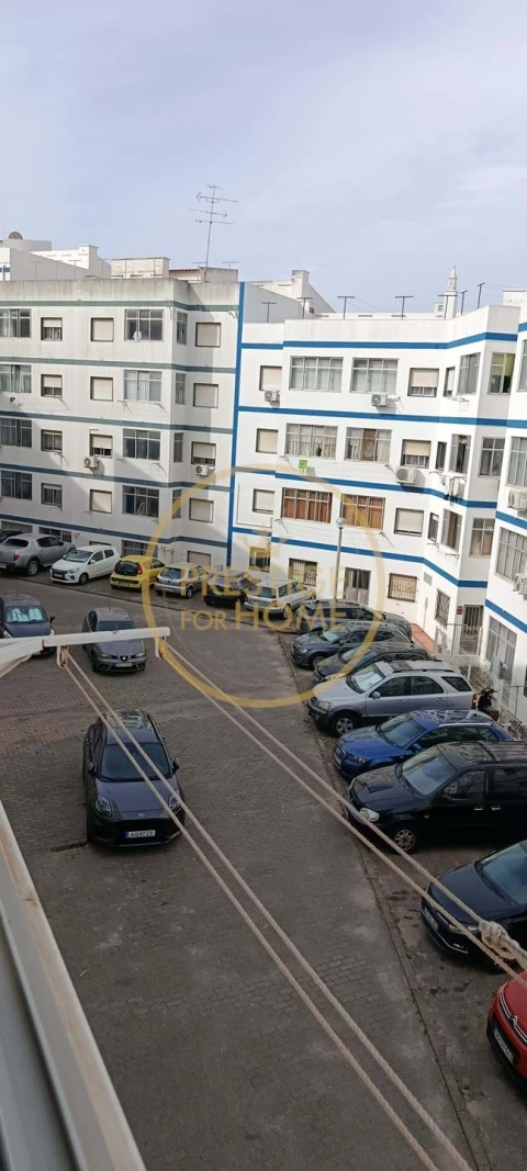 Apartamento T4 para Venda em Loule (São Sebastião)
