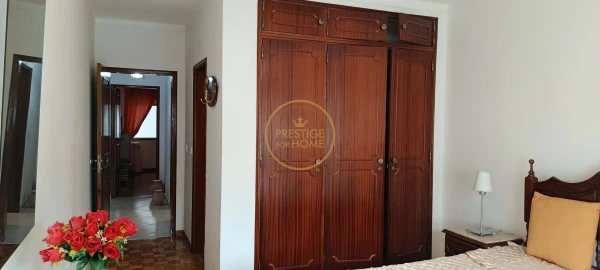 Apartamento T4 para Venda em Loule (São Sebastião)