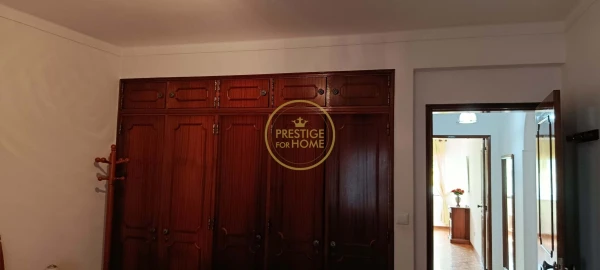 Apartamento T4 para Venda em Loule (São Sebastião)