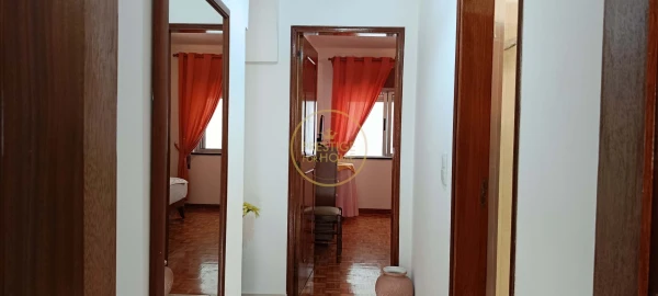 Apartamento T4 para Venda em Loule (São Sebastião)