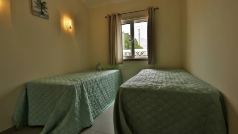 Moradia T3 para Venda em Quarteira