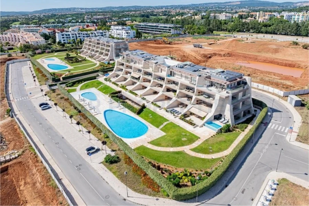 Apartamento T2 para Venda em Quarteira Foto 22