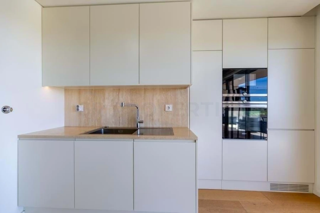 Apartamento T2 para Venda em Quarteira Foto 3