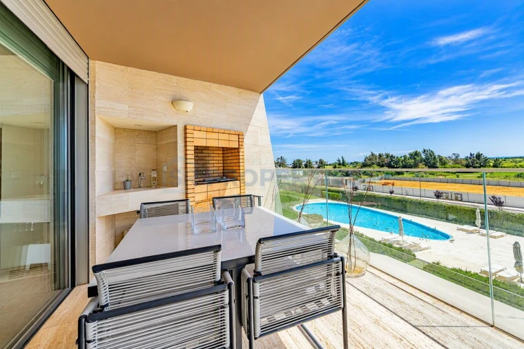 Apartamento T2 para Venda em Quarteira Foto 8