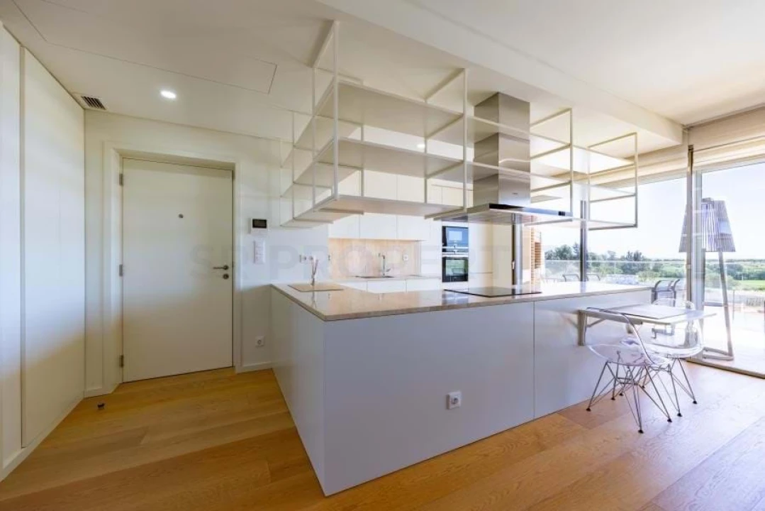 Apartamento T2 para Venda em Quarteira Foto 8