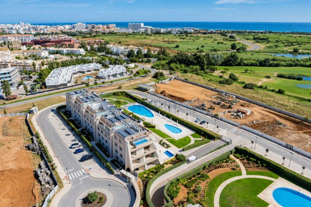 Apartamento T2 para Venda em Quarteira Foto 30