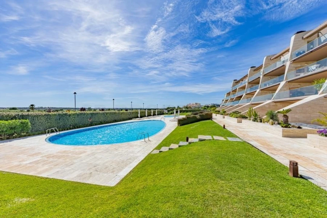 Apartamento T2 para Venda em Quarteira Foto 14