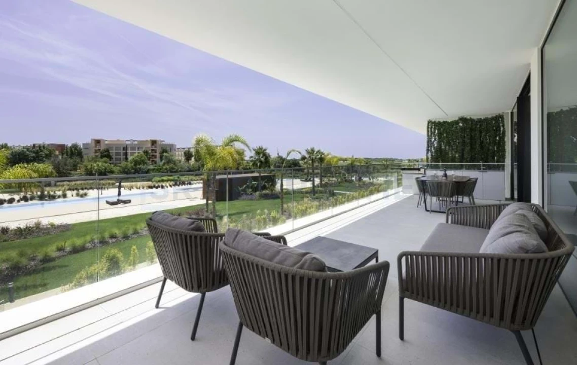 Apartamento T3 para Venda em Quarteira Foto 6