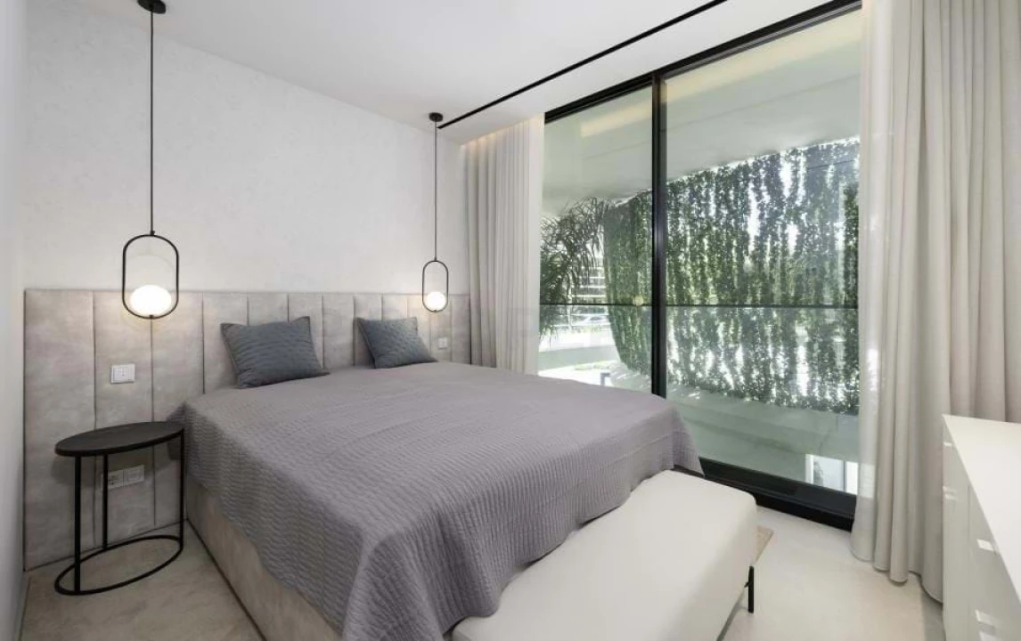 Apartamento T3 para Venda em Quarteira Foto 5
