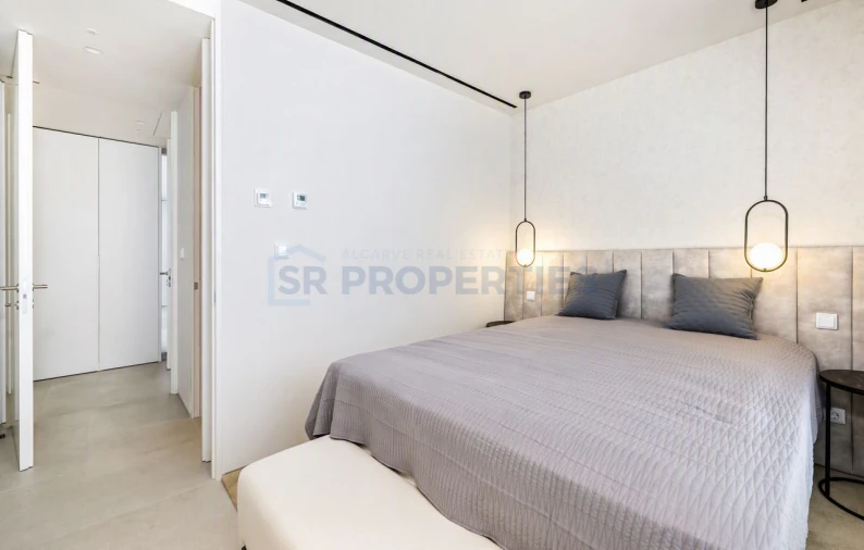 Apartamento T3 para Venda em Quarteira Foto 42