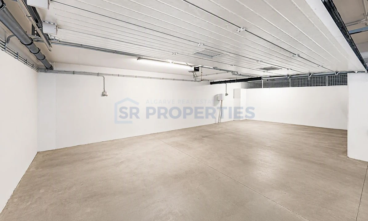 Apartamento T3 para Venda em Quarteira Foto 47