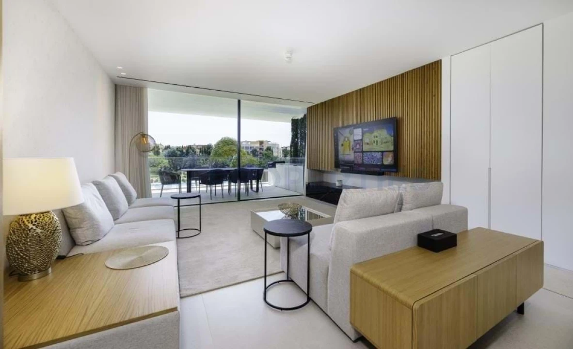 Apartamento T3 para Venda em Quarteira Foto 1