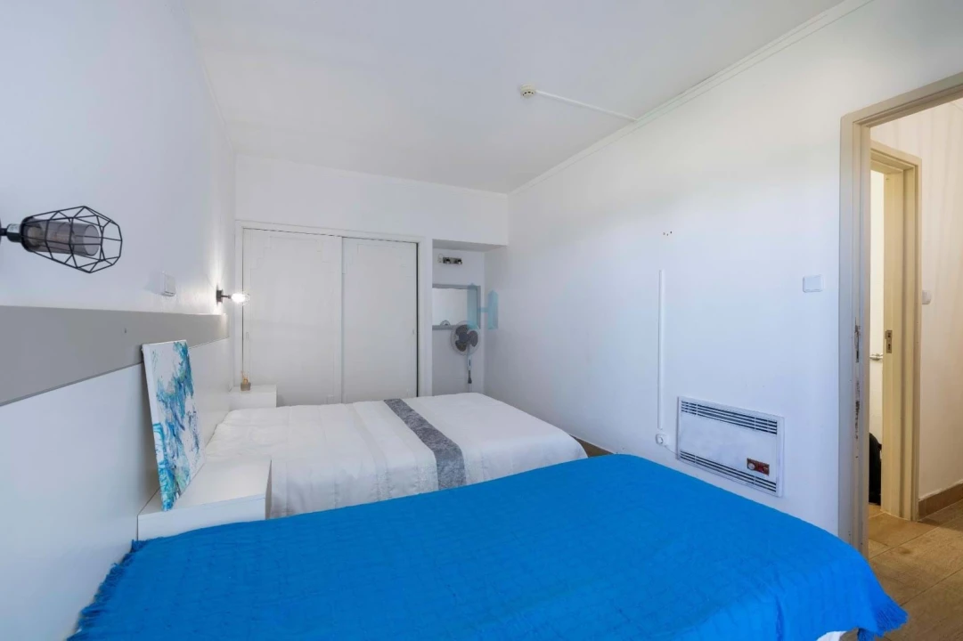 Apartamento T1 para Venda em Portimão Foto 8