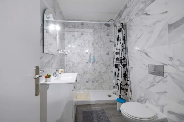 Apartamento T1 para Venda em Portimão Foto 6