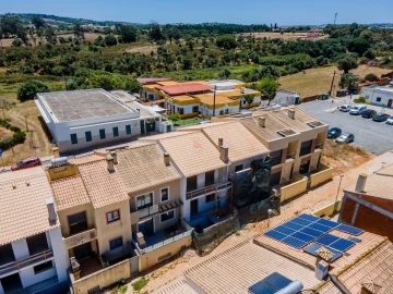 Moradia T3 para Venda em Odiaxere
