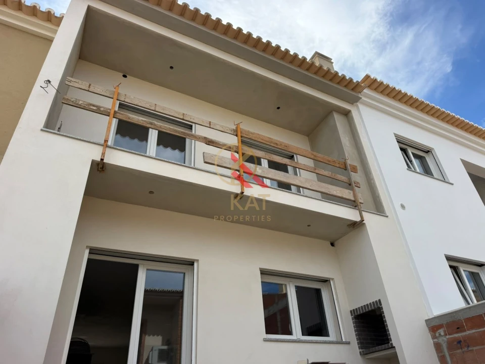 Moradia T3 para Venda em Odiaxere Foto 14