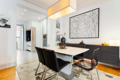 Apartamento T4 para Venda em Campo de Ourique