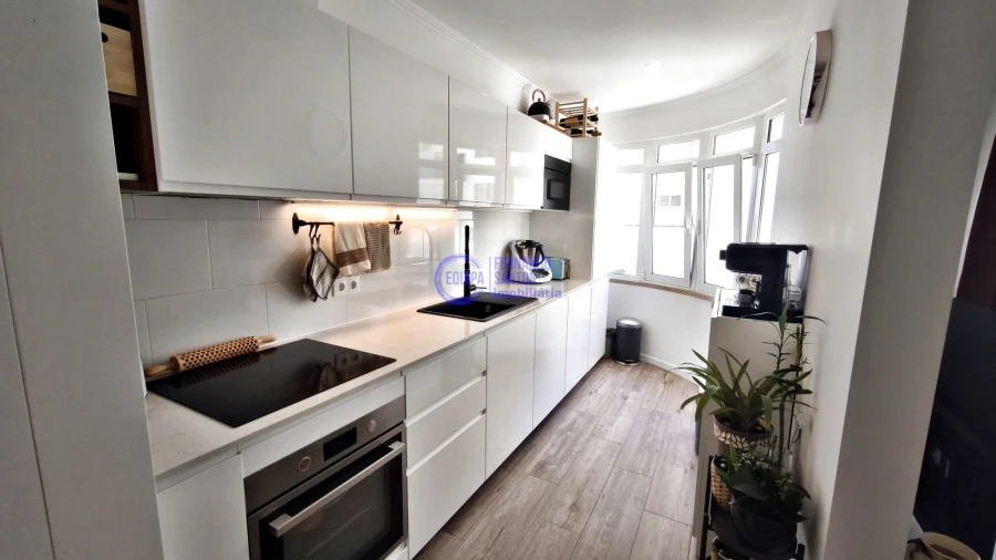 Apartamento T2 para Venda em Armação de Pera Foto 5