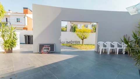 Moradia T4 para Venda em Vila Nova da Telha