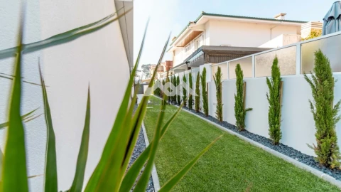 Moradia T4 para Venda em Vila Nova da Telha