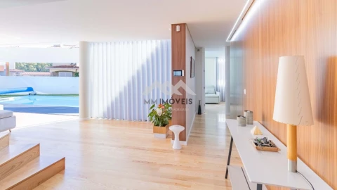 Moradia T4 para Venda em Vila Nova da Telha