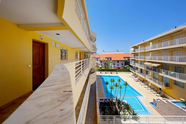 Apartamento T2 para Venda em Quarteira Foto 42