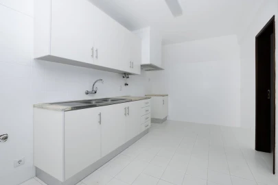 Apartamento T2 para Arrendamento em Caldas da Rainha - Santo Onofre e Serra do Bouro