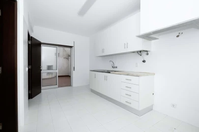 Apartamento T2 para Arrendamento em Caldas da Rainha - Santo Onofre e Serra do Bouro