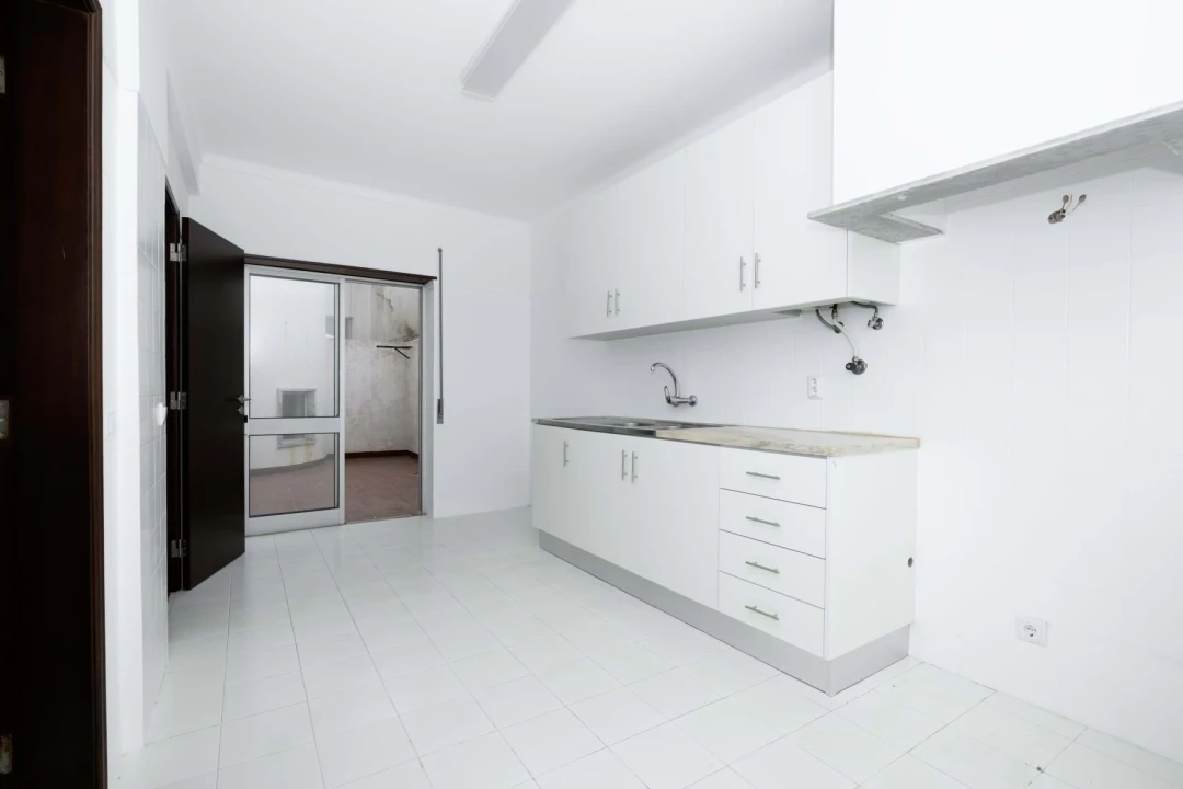 Apartamento T2 para Arrendamento em Caldas da Rainha - Santo Onofre e Serra do Bouro Foto 7