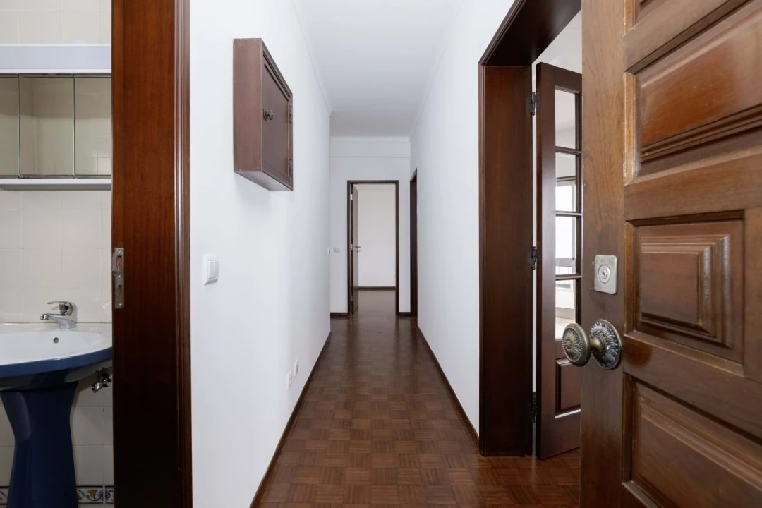 Apartamento T2 para Arrendamento em Caldas da Rainha - Santo Onofre e Serra do Bouro Foto 4