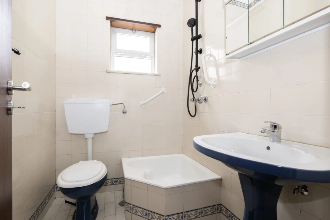 Apartamento T2 para Arrendamento em Caldas da Rainha - Santo Onofre e Serra do Bouro Foto 13
