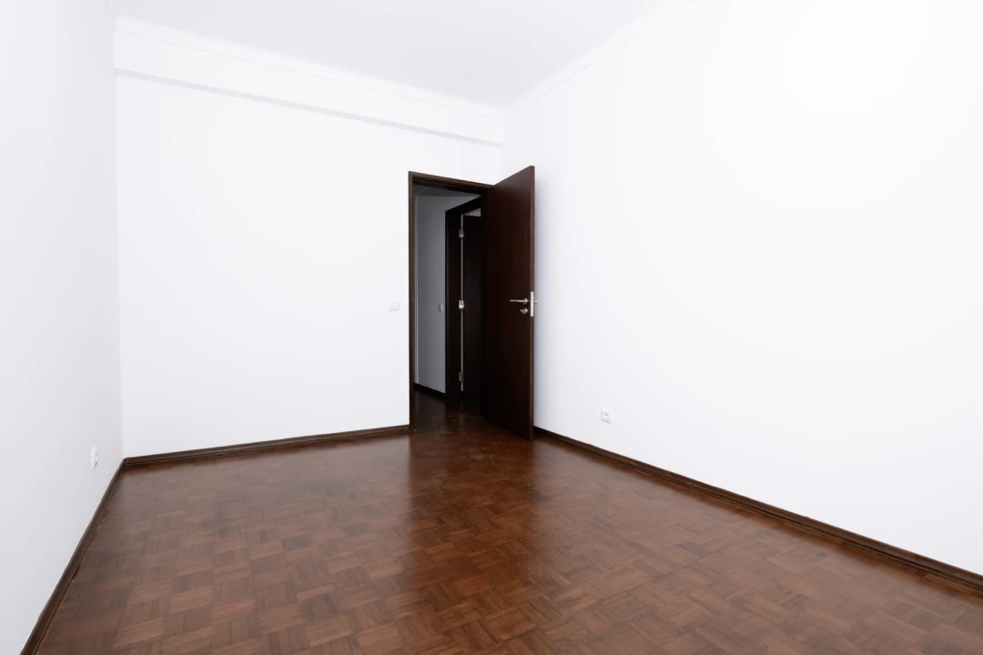 Apartamento T2 para Arrendamento em Caldas da Rainha - Santo Onofre e Serra do Bouro Foto 17